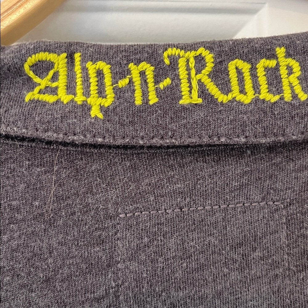 Alp n Rock Charcoal grey women’s blouse with embroidered logo, patch on sleeve - Picture 5 of 5